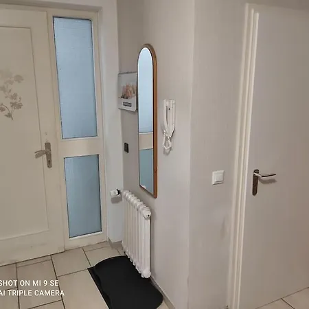 125m² Terrassenwohnung Mit Fuldablick, Sauna & Schwimmbad
