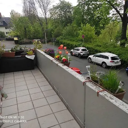 125m² Terrassenwohnung Mit Fuldablick, Sauna & Schwimmbad *
